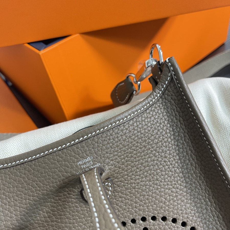 伊芙琳Evelyn 16 Mini 大象灰 銀扣TC皮_3