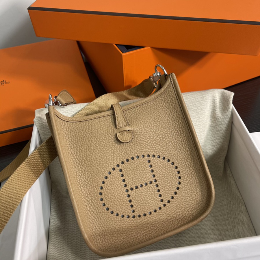 伊芙琳Evelyn 16 Mini 奶茶色 銀扣TC皮_2