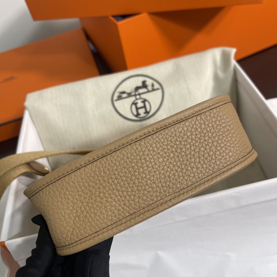 伊芙琳Evelyn 16 Mini 奶茶色 金扣TC皮_6