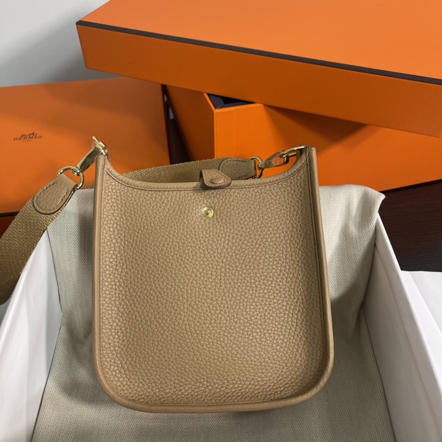 伊芙琳Evelyn 16 Mini 奶茶色 金扣TC皮_7