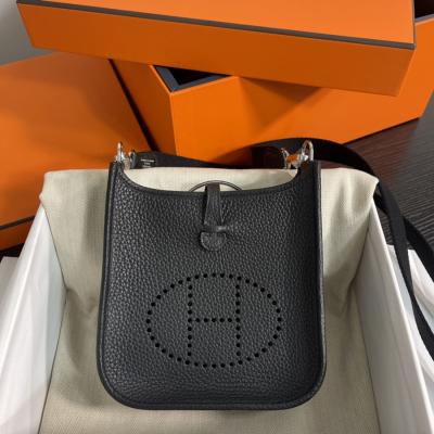 伊芙琳Evelyn 16 Mini 黑色 銀扣TC皮