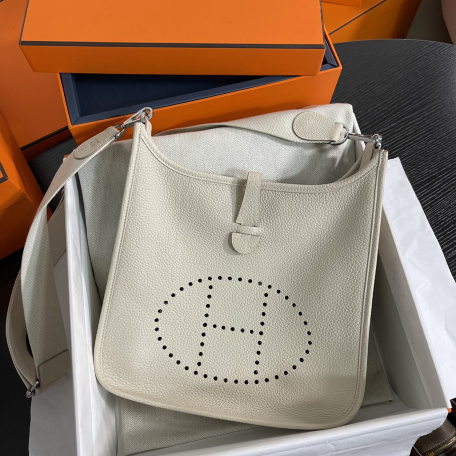 伊芙琳Evelyn 29 奶昔白 銀扣 TC皮_2