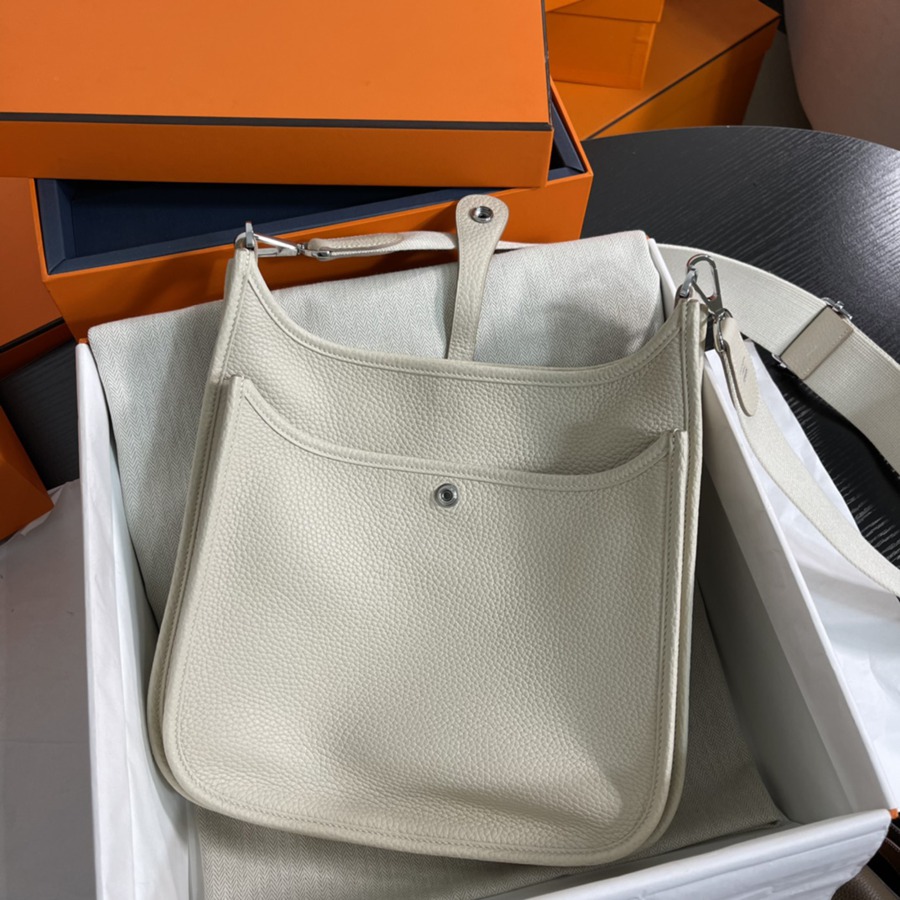 伊芙琳Evelyn 29 奶昔白 銀扣 TC皮_5