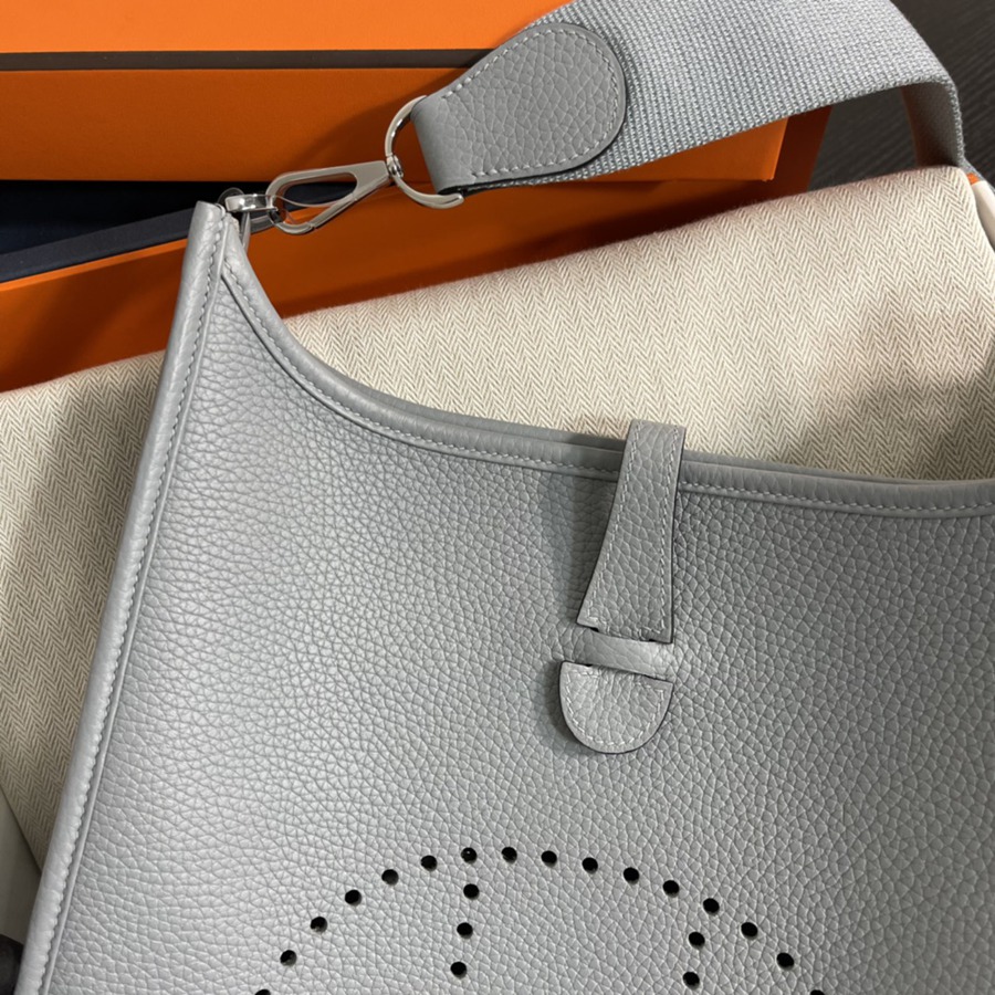 伊芙琳Evelyn 29 亞麻藍 銀扣TC皮_3