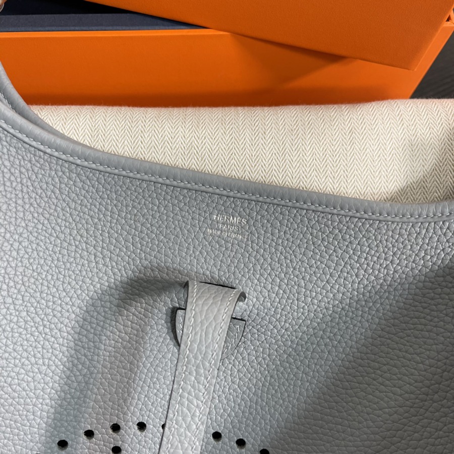 伊芙琳Evelyn 29 亞麻藍 銀扣TC皮_7