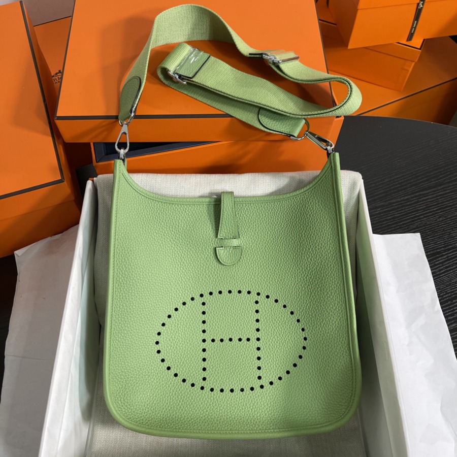 伊芙琳Evelyn 29 牛油果綠 銀扣 TC皮_1