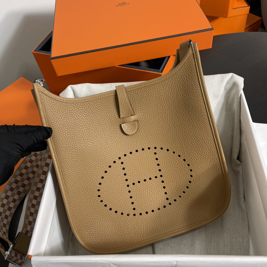 伊芙琳Evelyn 29 餅乾色TC皮_1