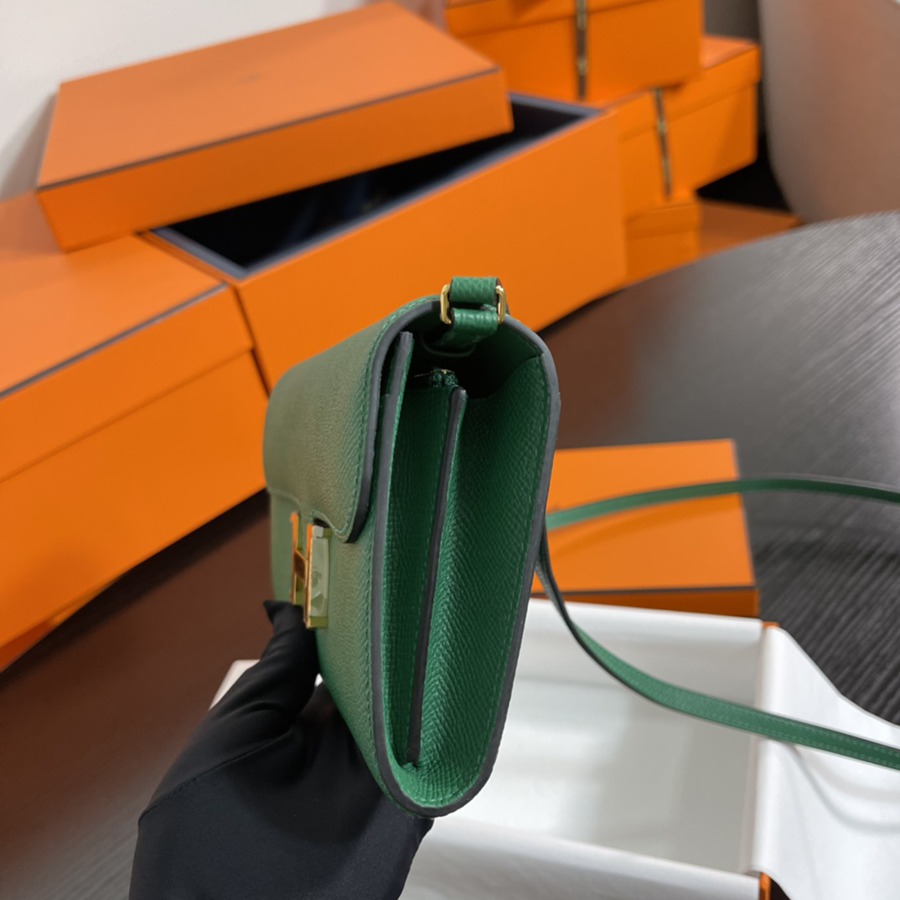 Constance to go 絲絨綠 金扣 Epsom皮_5