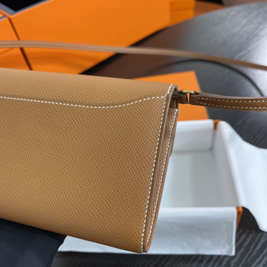 Constance to go 金棕 金扣 Epsom皮_5