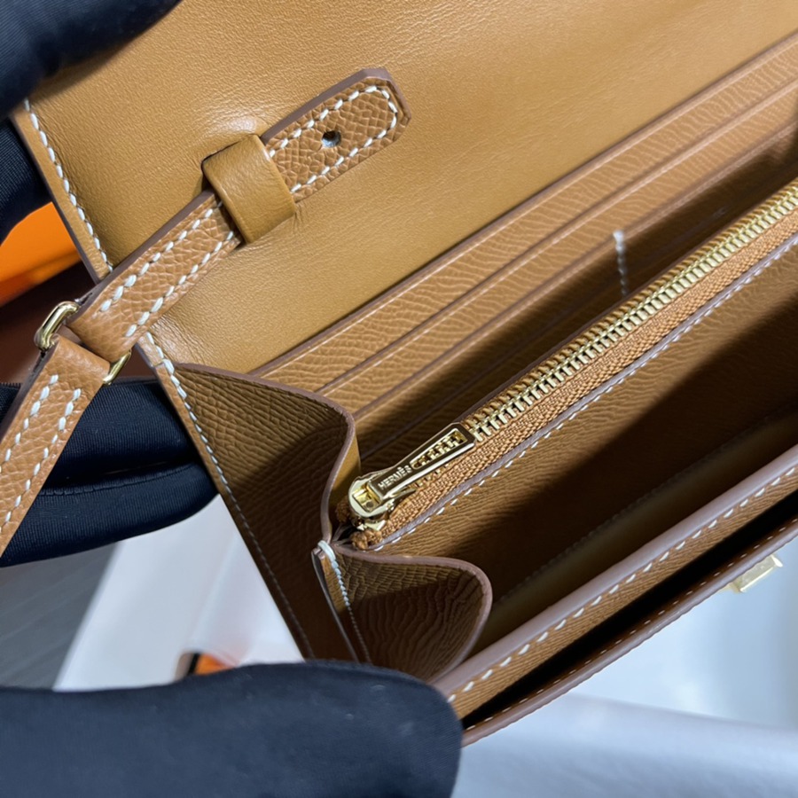 Constance to go 金棕 金扣 Epsom皮_9