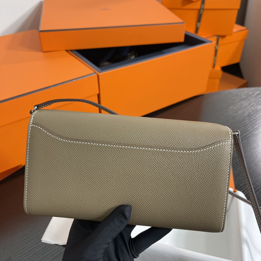 Constance to go 大象灰 銀扣 Epsom皮_4