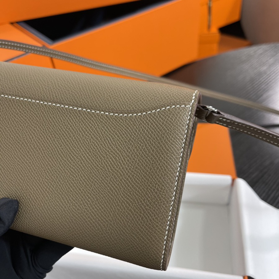 Constance to go 大象灰 銀扣 Epsom皮_5