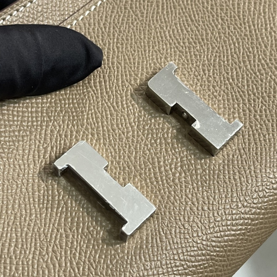 Constance to go 大象灰 銀扣 Epsom皮_6