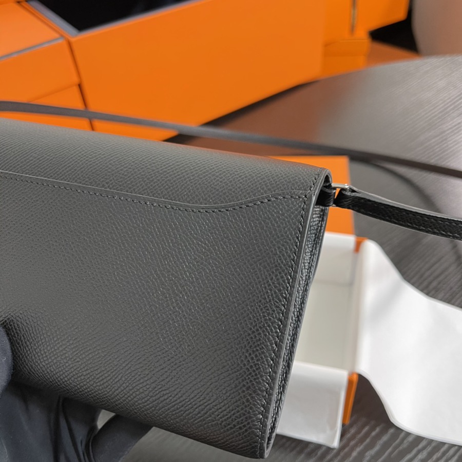 Constance to go 黑色 銀扣Epsom皮_5