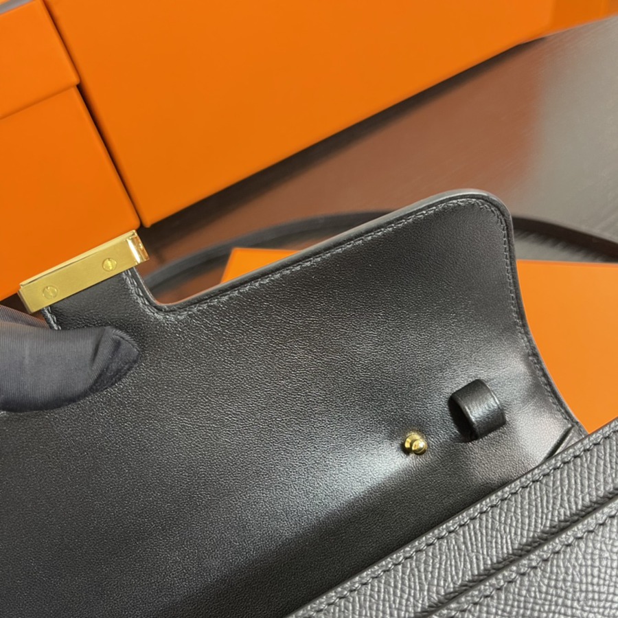 Constance to go 黑色 金扣Epsom皮_6