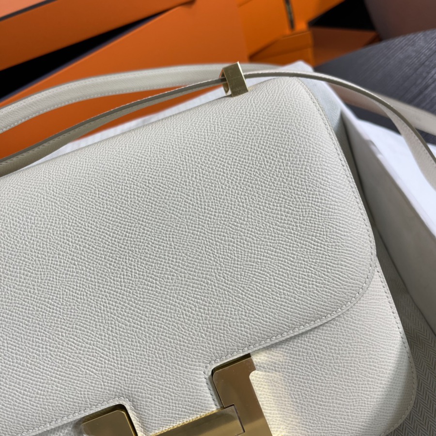 Constance 24 奶昔白 金扣Epsom皮_2