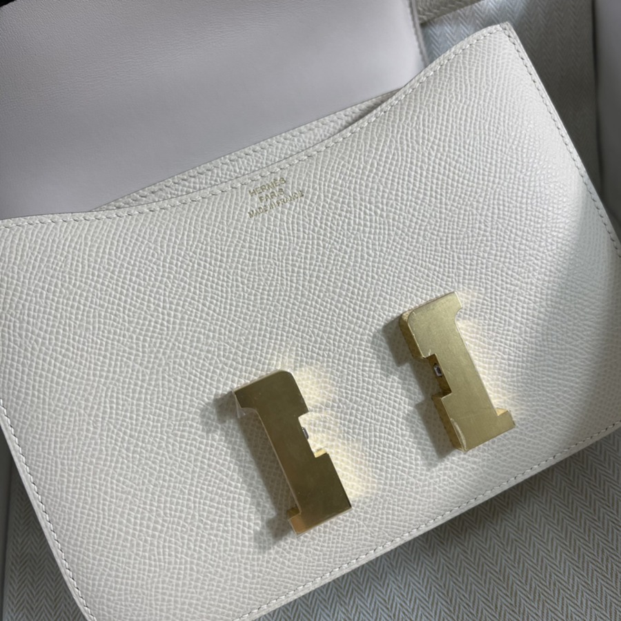Constance 19 奶昔白 金扣Epsom皮_7