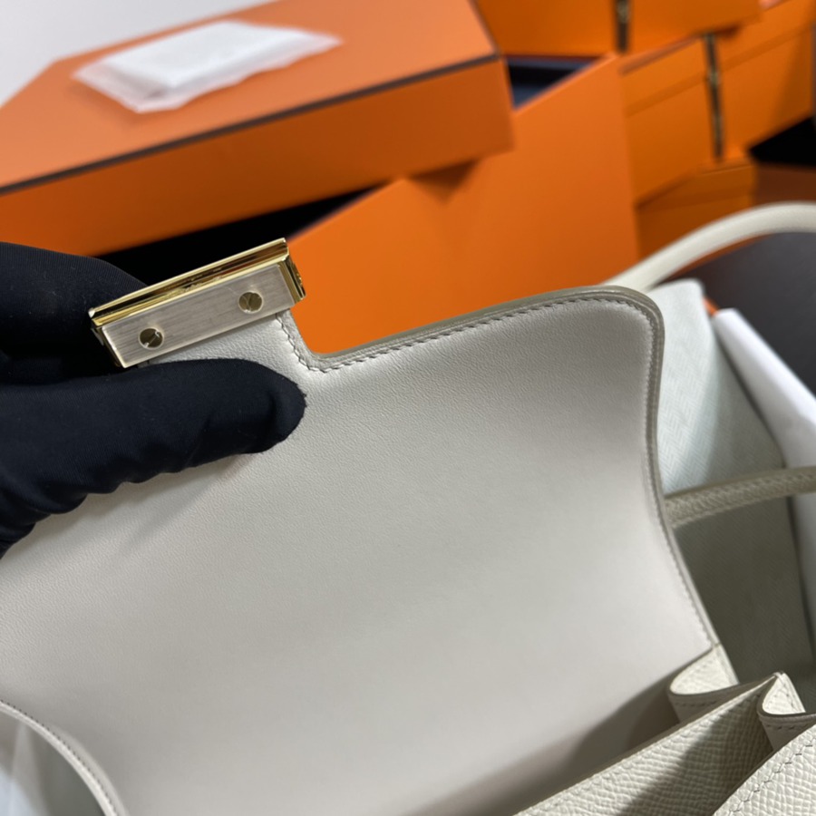 Constance 19 奶昔白 金扣Epsom皮_9