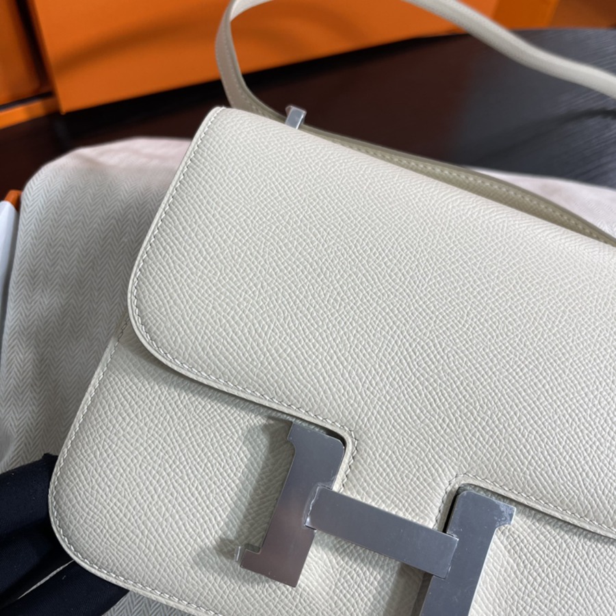 Constance 19 奶昔白 銀扣Epsom皮_3