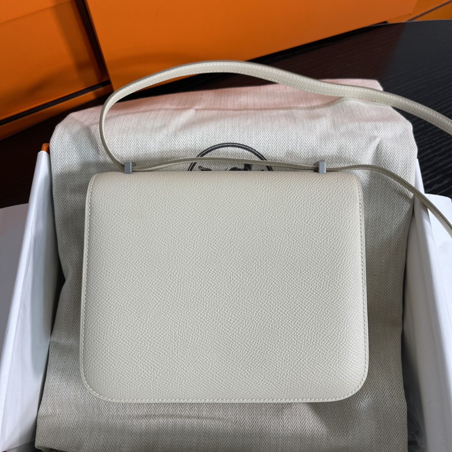 Constance 19 奶昔白 銀扣Epsom皮_5