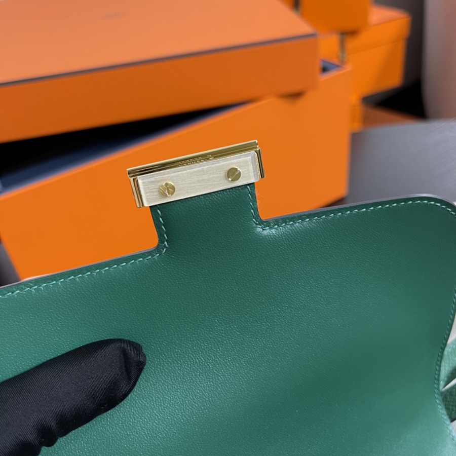 Constance 19 絲絨綠 金扣Epsom皮_9