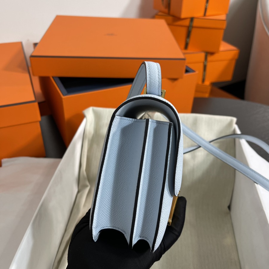 Constance 19 霧霾藍 金扣Epsom皮_4