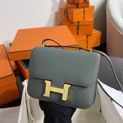 Constance 19 杏仁綠Epsom皮