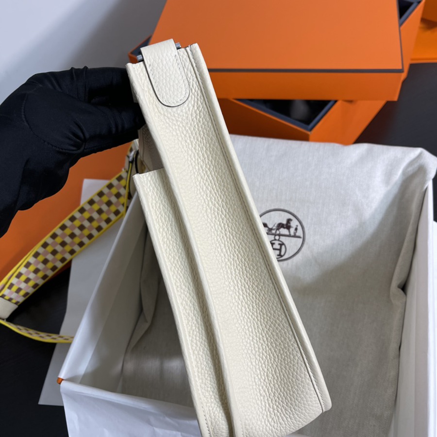 Evelyn 29CM Clemence TC皮 奶油白 銀扣_6