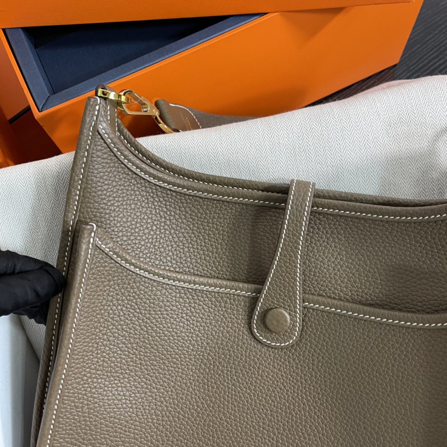 Evelyn 29CM Clemence TC皮 大象灰 金扣_6