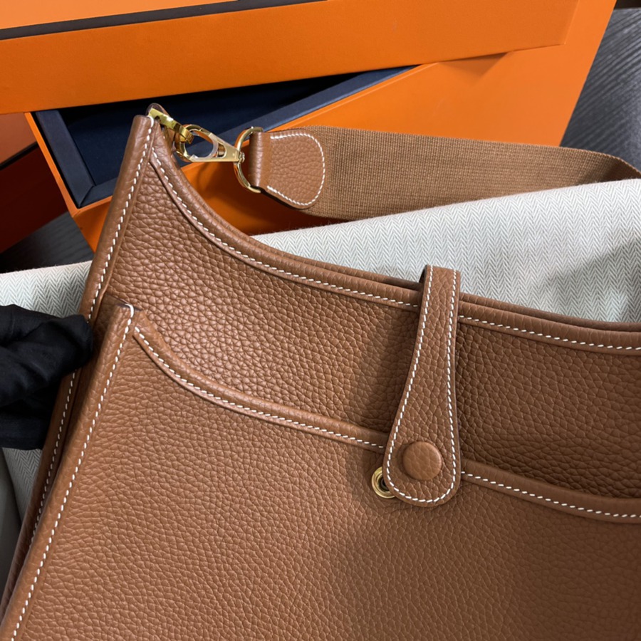 Evelyn 29CM Clemence TC皮 金棕 金扣_7