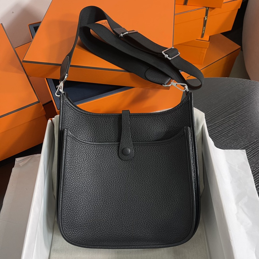 Evelyn 29CM Clemence TC皮 黑色 銀扣_9