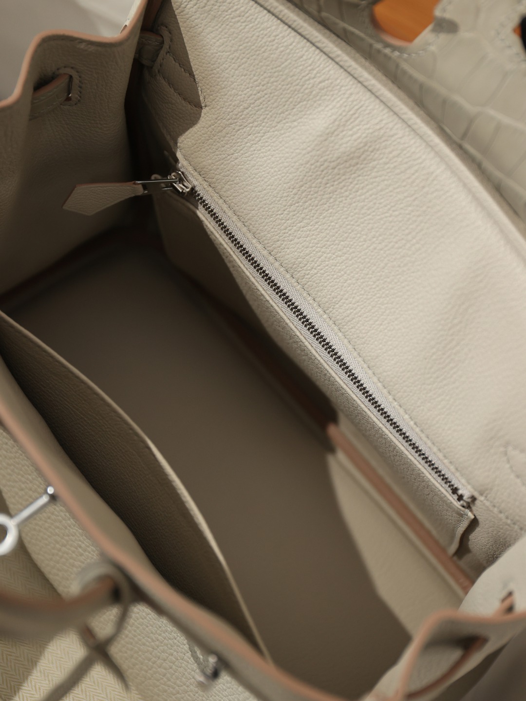 Birkin25鱷魚配灰色銀扣_18