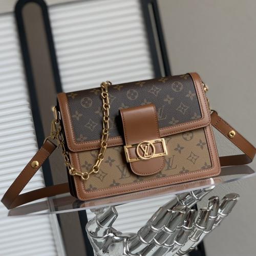 Dauphine 中號手袋 M45958