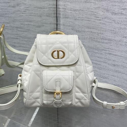 Caro 雙肩包奶白色