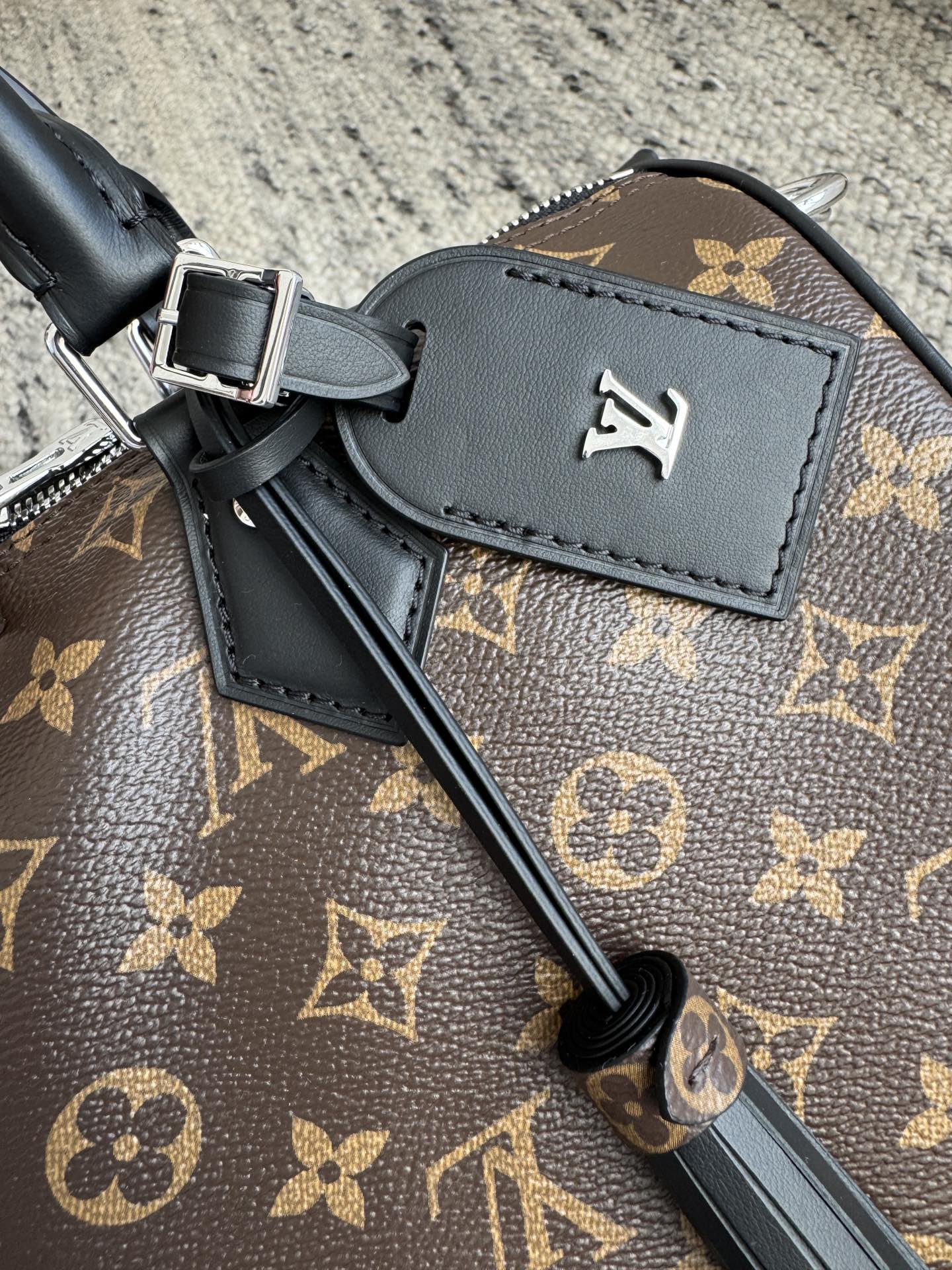 M12243 Speedy Soft 30 Dark 手袋_2