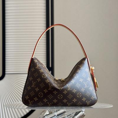 M11952 Slouchy 小號手袋