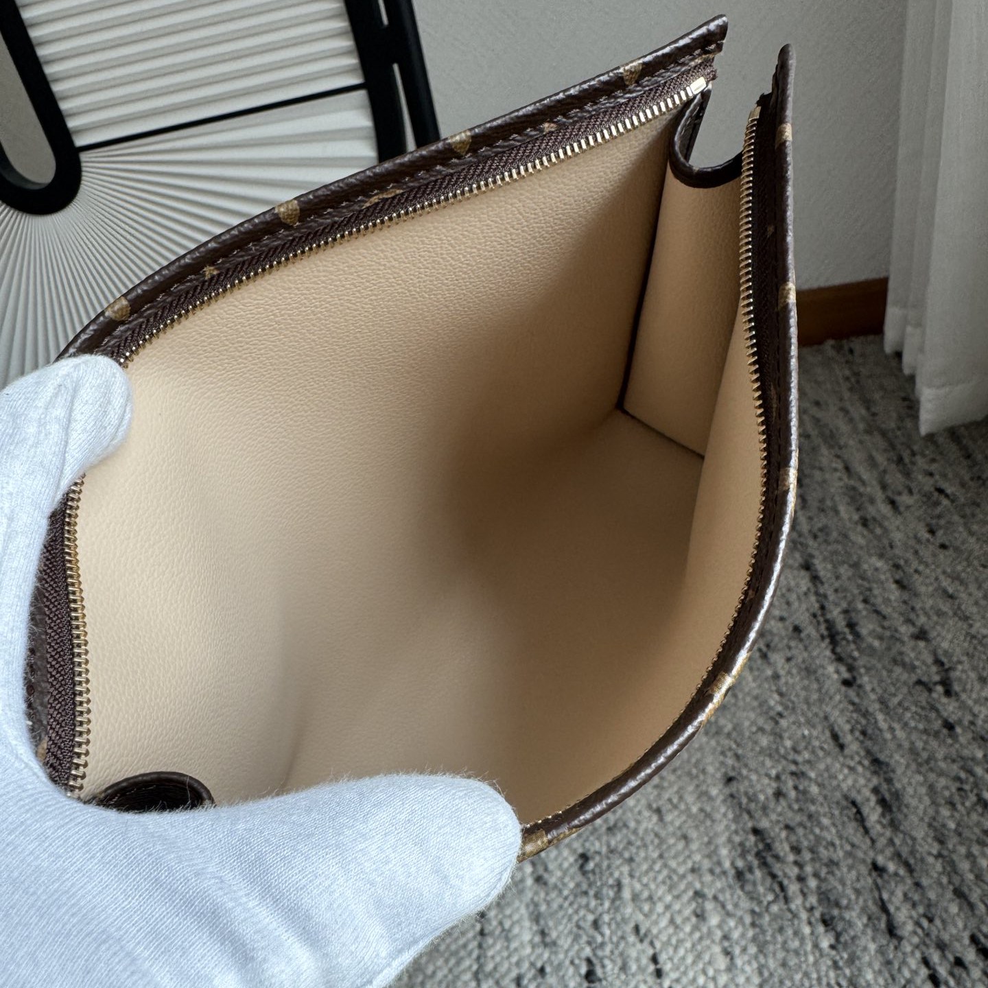 M46037 Poche Toilette 盥洗袋_6