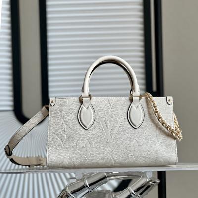 M23698 OnTheGo East West 手袋