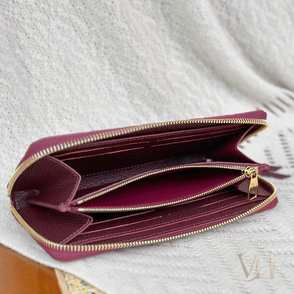M25815 紫色 Clemence 錢夾_4
