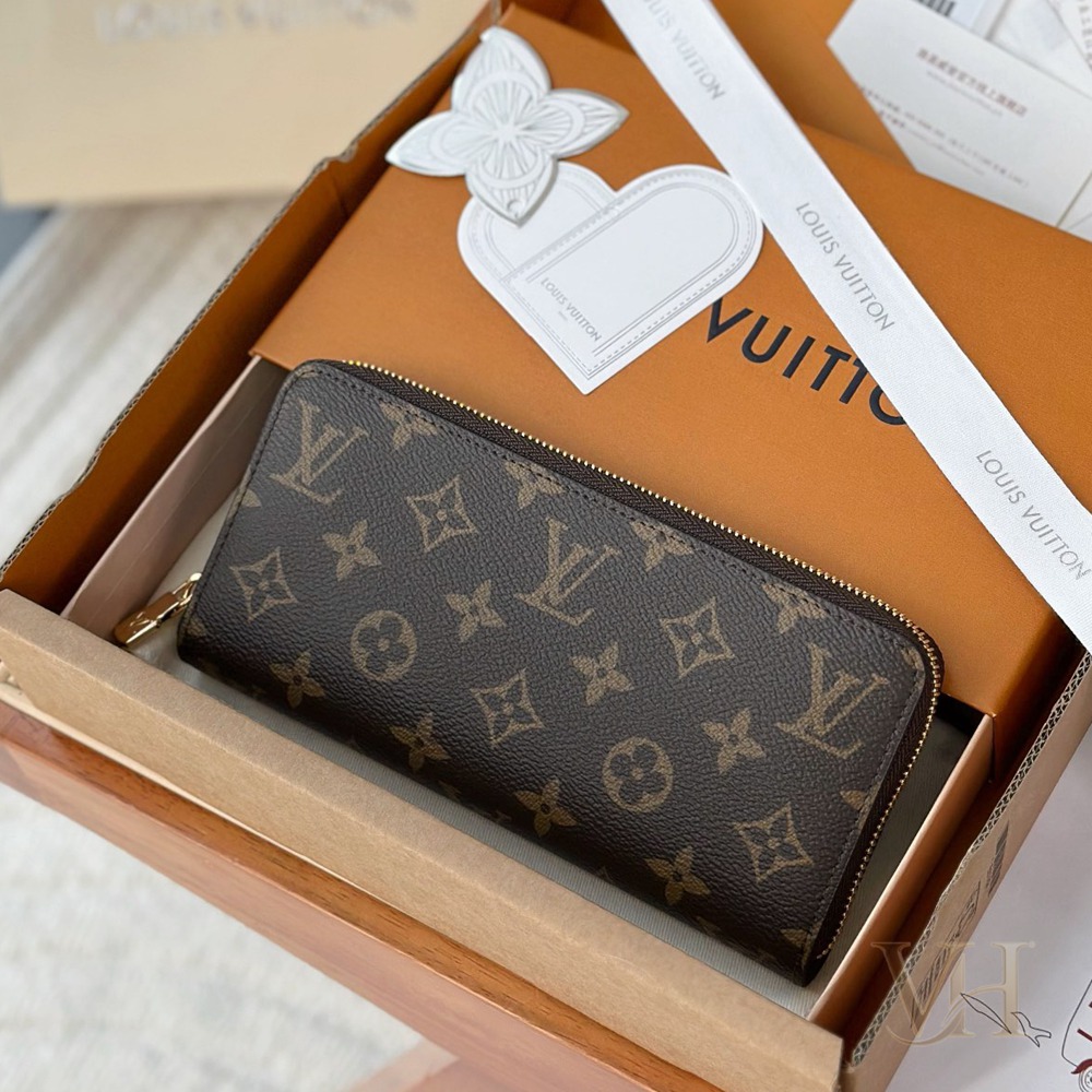 M11611 老花 Zippy Horizontal 錢夾_1