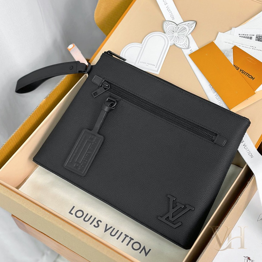 M69837 Takeoff 隨身包_1