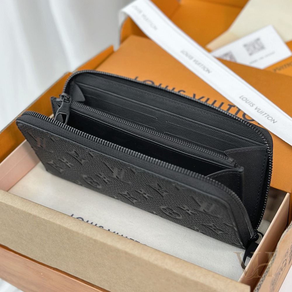 M11721 黑色 Zippy Horizontal 錢夾_3