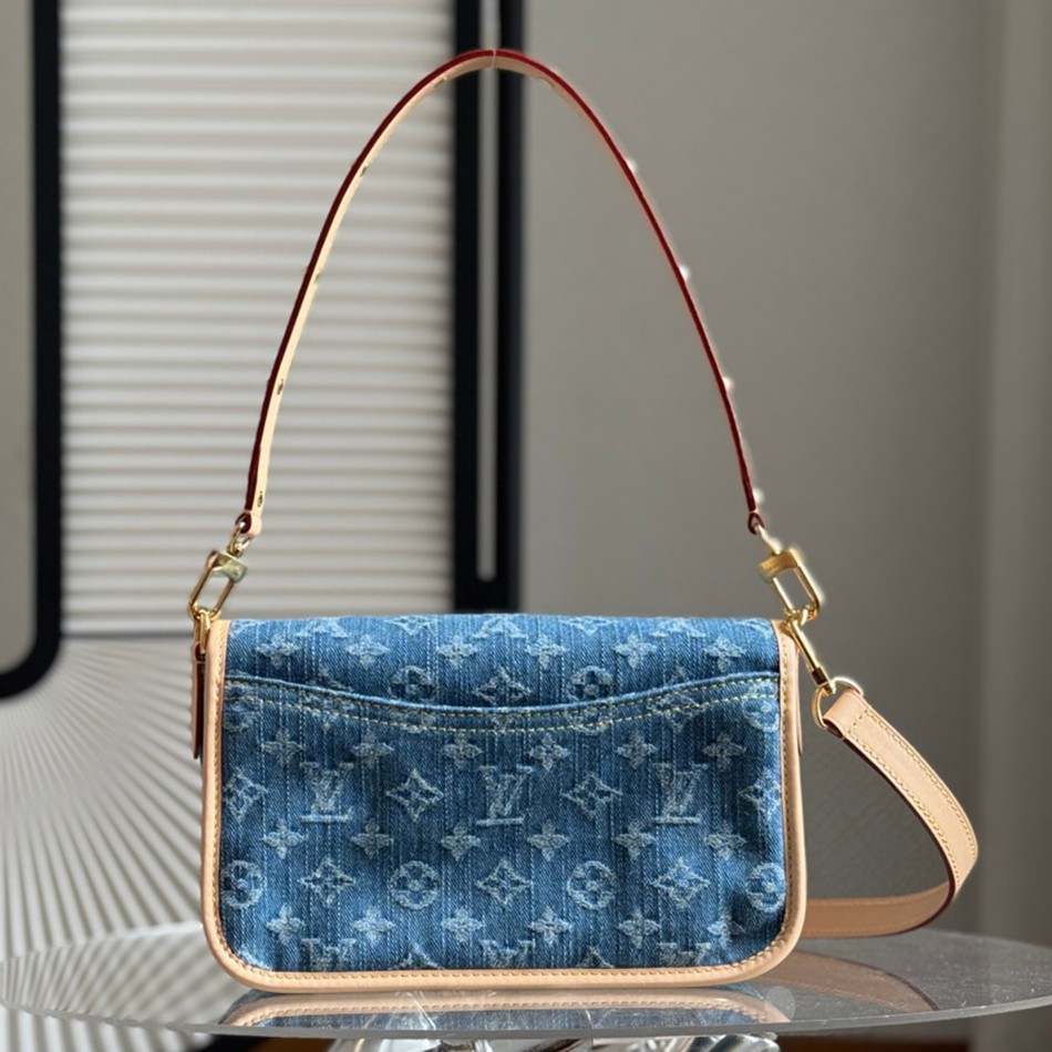 Diane M13070 丹寧法棍包_7