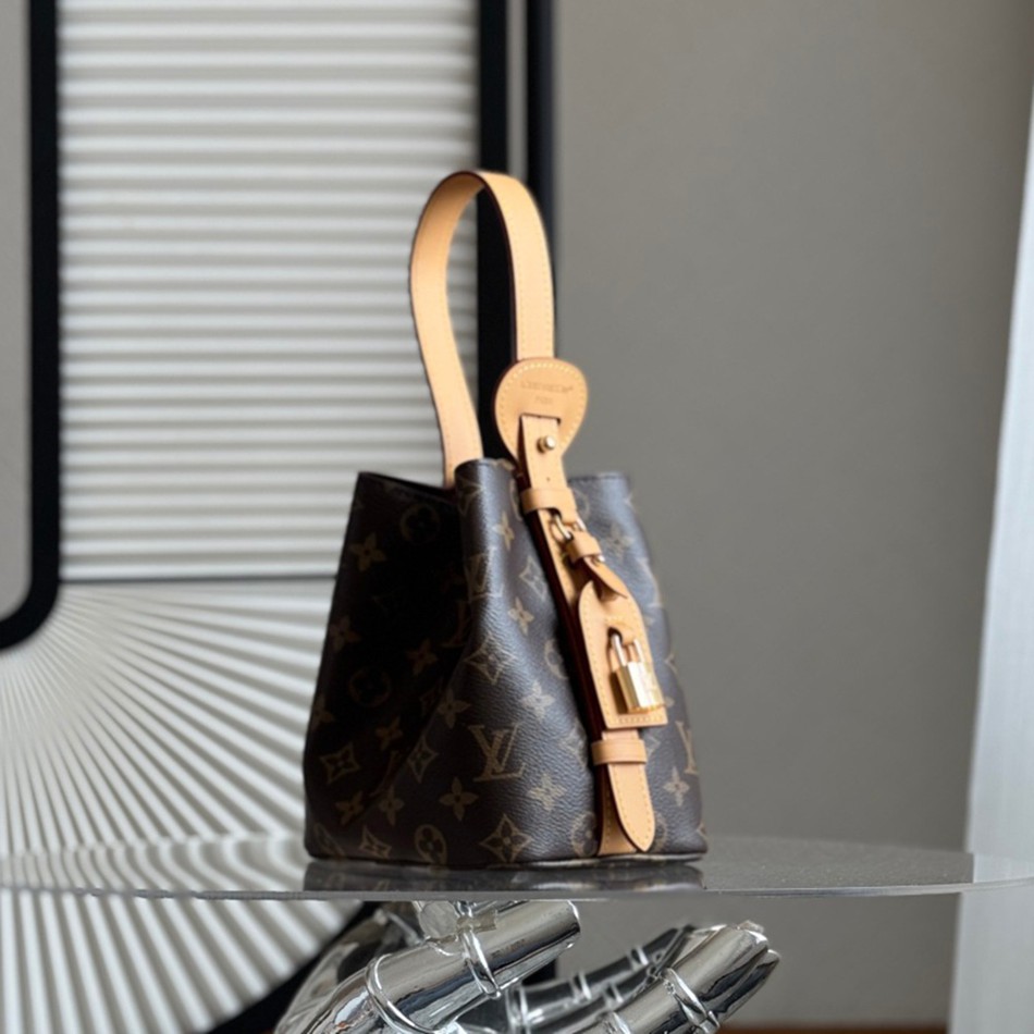 All In BB 手袋 M12925 水桶包_5