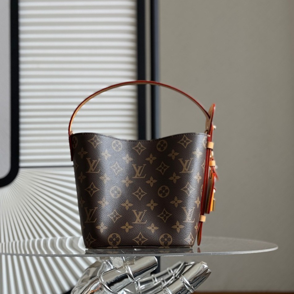 All In BB 手袋 M12925 水桶包_6