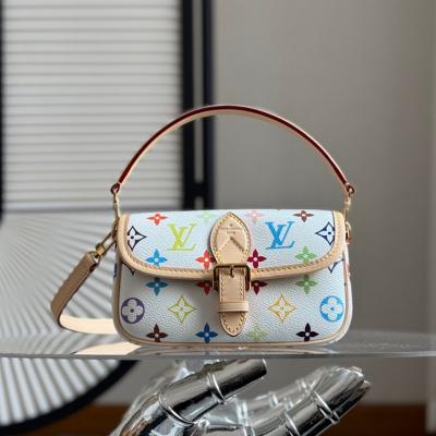 LvxTm Nano Diane 手袋M14194 白三彩法棍